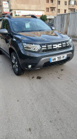 voitures-dacia-duster-2024-journee-bab-ezzouar-alger-algerie