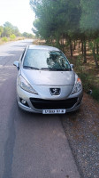 voitures-peugeot-207-2011-staoueli-alger-algerie