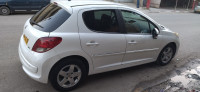 voitures-peugeot-207-2011-fennec-zeralda-alger-algerie