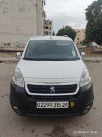 utilitaire-peugeot-partner-2015-b9-hammam-maskhoutine-guelma-algerie