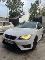 moyenne-berline-seat-leon-2016-linea-r-rouiba-alger-algerie