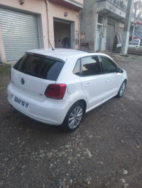 voitures-volkswagen-polo-2014-life-tizi-ouzou-algerie