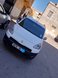 utilitaire-peugeot-partner-2014-b9-bordj-bou-arreridj-algerie