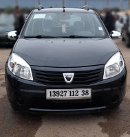 voitures-dacia-sandero-2012-lardjem-tissemsilt-algerie