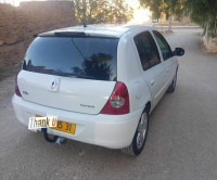 voitures-renault-clio-campus-2015-saida-algerie