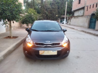 voitures-kia-rio-5-portes-2014-style-tlemcen-algerie