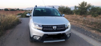 voitures-dacia-sandero-2018-stepway-restylee-bouira-algerie