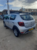 voitures-dacia-sandero-2018-stepway-restylee-bouira-algerie