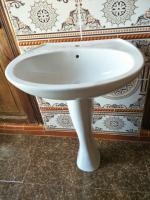 decoration-amenagement-lavabo-salle-de-bain-avec-pied-mascara-algerie