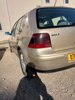 voitures-volkswagen-golf-4-2002-rouiba-alger-algerie