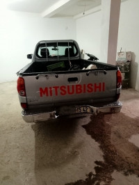 voitures-mitsubishi-l200-2015-el-affroun-blida-algerie