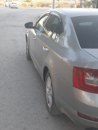 utilitaire-skoda-octavia-2014-ksar-boukhari-medea-algerie