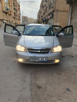 voitures-chevrolet-optra-5-portes-2012-setif-algerie