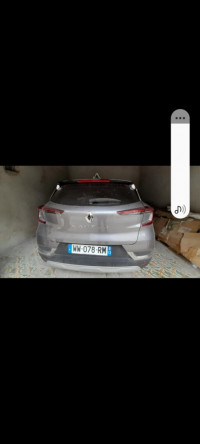 voitures-renault-captur-2024-souk-ahras-algerie