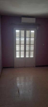 appartement-location-f03-alger-les-eucalyptus-algerie