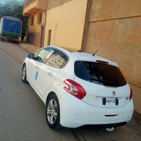 voitures-peugeot-208-2013-allure-mascara-algerie