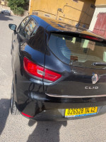 voitures-renault-clio-4-2014-tipaza-algerie