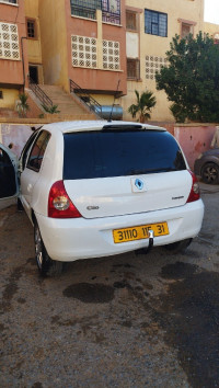 voitures-renault-clio-campus-2015-bye-bir-el-djir-oran-algerie