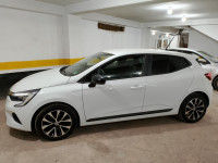 voitures-renault-clio-5-2023-evolution-alger-centre-algerie