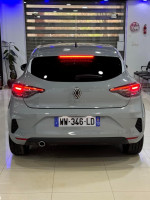 voitures-renault-clio-5-gris-nardo-captur-gpl-2024-evolution-draria-alger-algerie