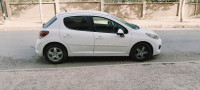 voitures-peugeot-207-2012-fennec-algerie