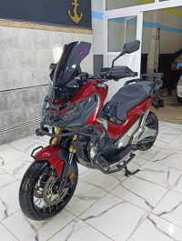 motos-et-scooters-honda-xadv-750-2017-saida-algerie