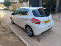 voitures-peugeot-208-2015-allure-sidi-maarouf-jijel-algerie