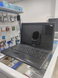 Laptop TOSHIBA Petium/4Go/250Go