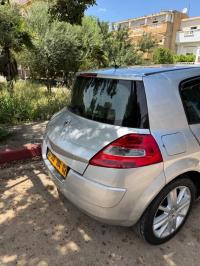 سيارات-renault-megane-2-2004-الشلف-الجزائر