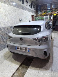 voitures-renault-clio-5-2024-jijel-algerie