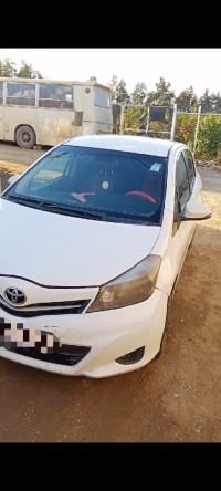 سيارات-toyota-yaris-2012-خميس-الخشنة-بومرداس-الجزائر