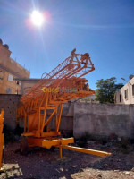 materiaux-de-construction-grue-fix-bitonniare-el-aouana-jijel-algerie