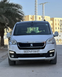 voitures-peugeot-partner-2018-biskra-algerie