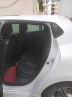 voitures-renault-clio-4-2018-gt-line-collo-skikda-algerie