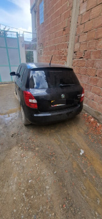 voitures-skoda-fabia-2012-ambition-blida-algerie