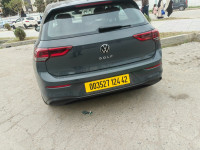 voitures-volkswagen-golf-8-2024-bouira-algerie