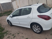 voitures-peugeot-308-2012-bouhatem-mila-algerie