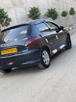 voitures-peugeot-206-2006-bachdjerrah-alger-algerie