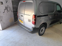 voitures-fiat-doblo-2024-dehamcha-setif-algerie