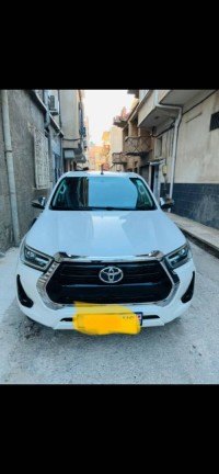 سيارات-toyota-revo-2023-سطاوالي-الجزائر