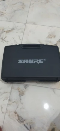 microphone sans fil SHURE