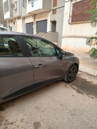 voitures-renault-clio-4-2013-gdyel-oran-algerie