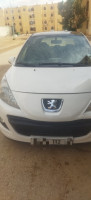 voitures-peugeot-207-2012-fennec-djelfa-algerie