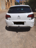 moyenne-berline-citroen-c4-2016-biskra-algerie