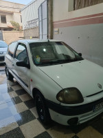 voitures-renault-clio-2-2001-algerie