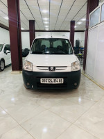 voitures-peugeot-partner-2014-origin-vu-batna-algerie