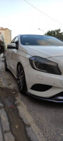 moyenne-berline-mercedes-classe-a-2016-annaba-algerie