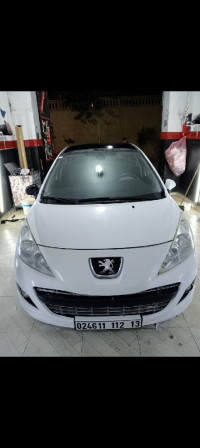 voitures-peugeot-207-2012-alger-centre-algerie