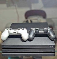أجهزة-ألعاب-الفيديو-ps4-pro-flashe-بومرداس-الجزائر