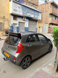 voitures-kia-picanto-2015-brazilia-djamaa-el-meghaier-algerie